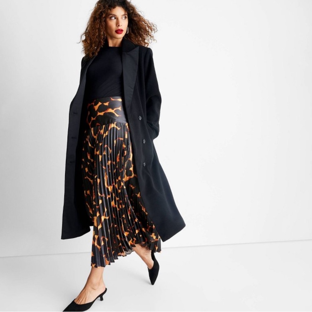Leopard Print Pleated Skirt